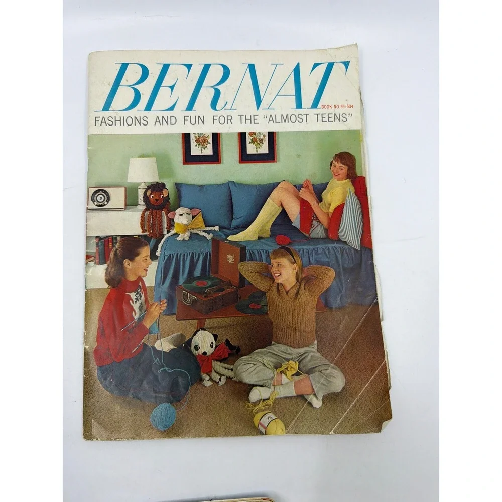 Vintage 60s 70s Knitting Pattern Book Lot Bear Brand Bernat  5lb Bulk‎